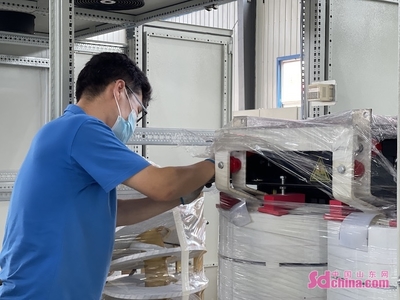 走進(jìn)濰坊制造業(yè)丨高密 更高水平壯大產(chǎn)業(yè)集群，不斷提升制造業(yè)核心競(jìng)爭(zhēng)力——以勞動(dòng)防護(hù)用品產(chǎn)業(yè)為例